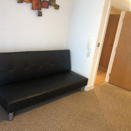 Lovely Serviced Apartment 2Min 2 City Center แมนเชสเตอร์ ภายนอก รูปภาพ