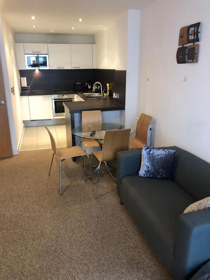Lovely Serviced Apartment 2Min 2 City Center แมนเชสเตอร์ ภายนอก รูปภาพ