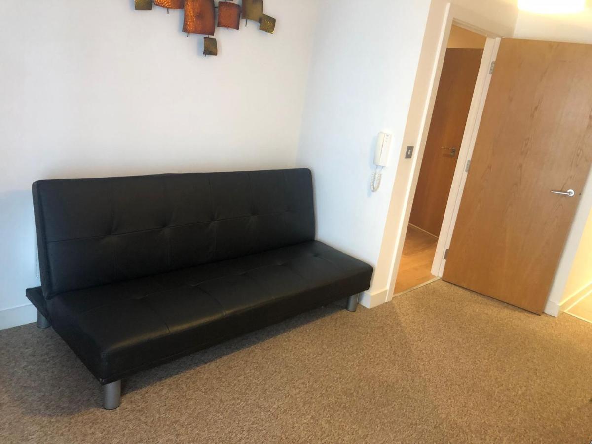 Lovely Serviced Apartment 2Min 2 City Center แมนเชสเตอร์ ภายนอก รูปภาพ