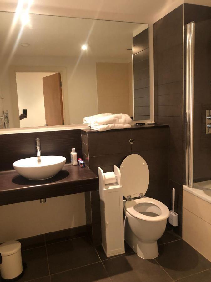 Lovely Serviced Apartment 2Min 2 City Center แมนเชสเตอร์ ภายนอก รูปภาพ